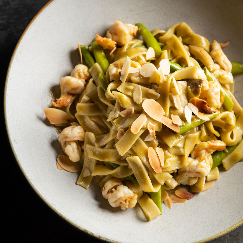 Shrimp, Mushroom và Asparagus House-made Fettuccine